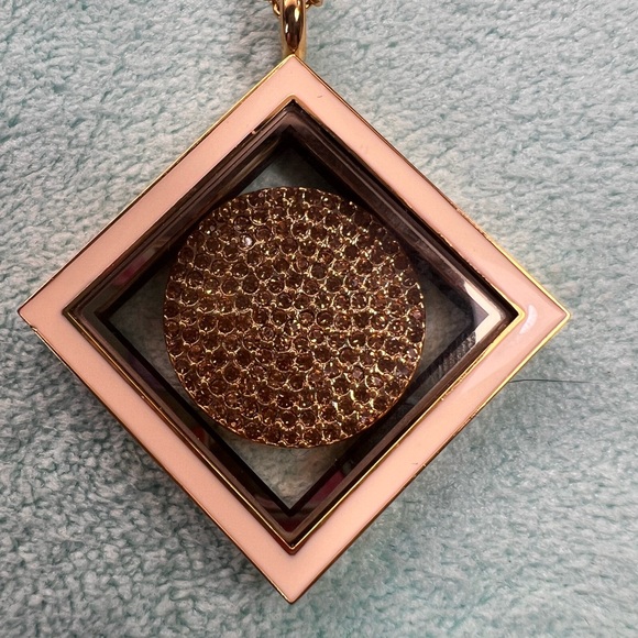 Floating Locket Coin Charm - Picture 7 of 8